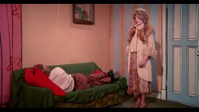 kotahi meneti erotika me te ira tangata i roto i nga pakiwaitara (1972)